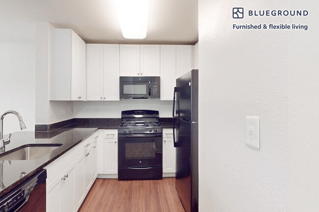 Building Photo - 1569 Onyx Dr