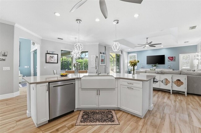 Building Photo - 6331 Yellow Wood Pl