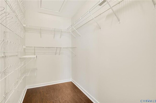 Building Photo - Convenient Midlothian Lucks Lane area on the water!