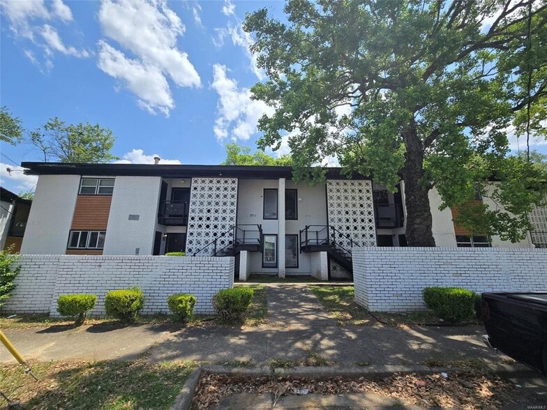 Building Photo - 3709 Wesley Dr