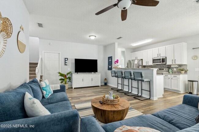 Building Photo - 95152 Cypress Trail