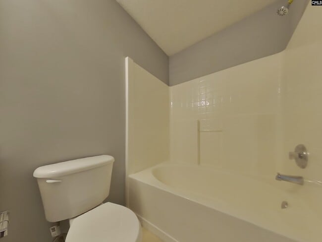 Building Photo - 156 Springway Dr