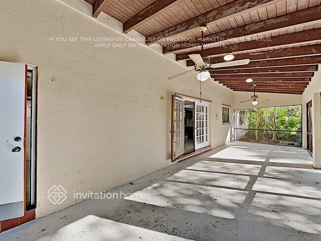 Building Photo - 16101 SW 153rd Ave