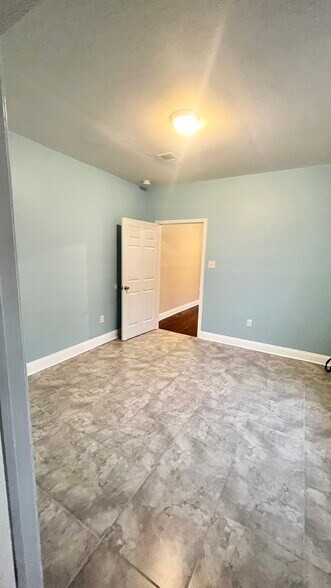 2nd bedroom - 2483 Verbena St