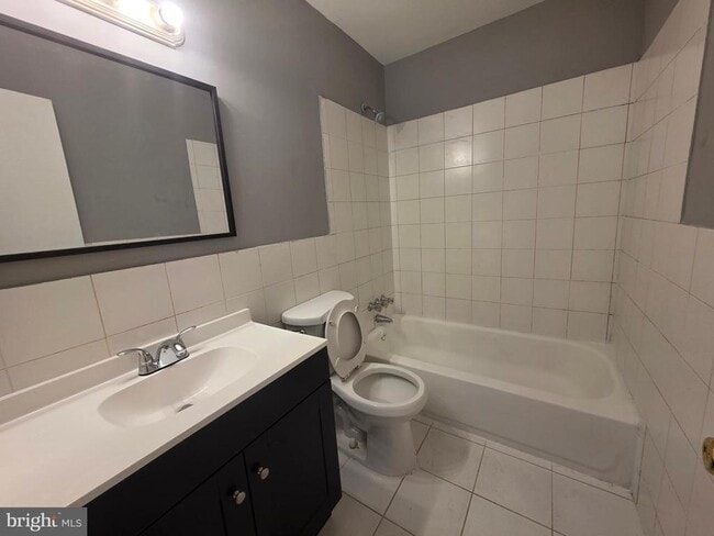 Building Photo - 2515 Cottonwood Ct