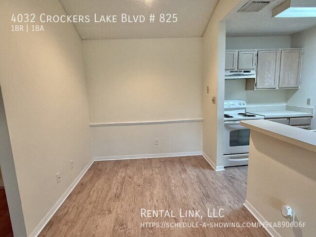 Building Photo - 4032 Crockers Lake Blvd