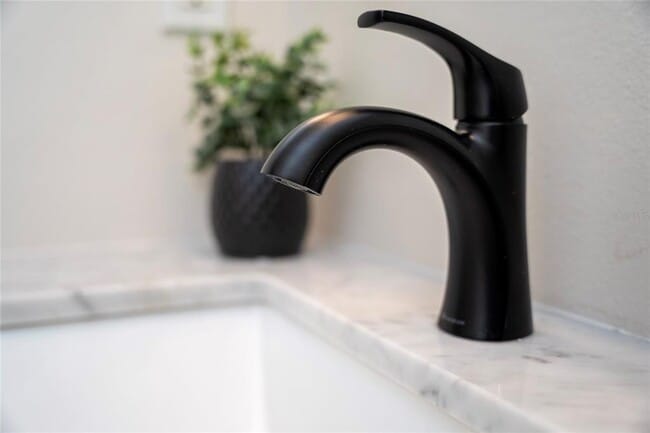 Building Photo - 6274 Glenn Cliff Wy