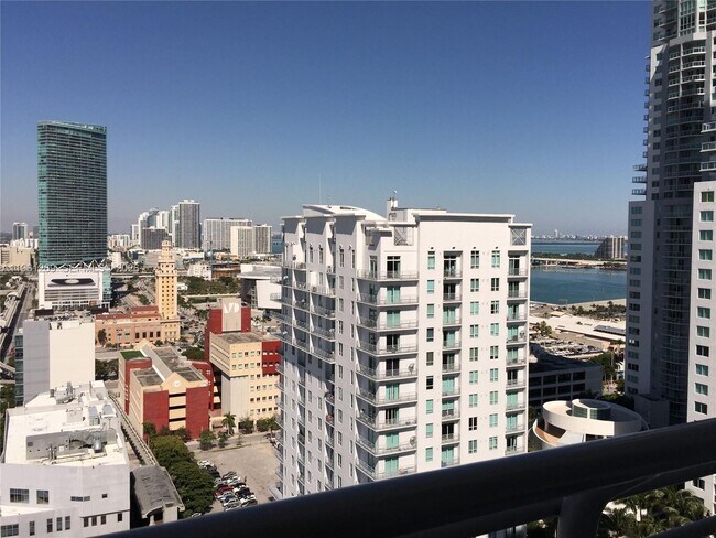 Building Photo - 133 NE 2nd Ave