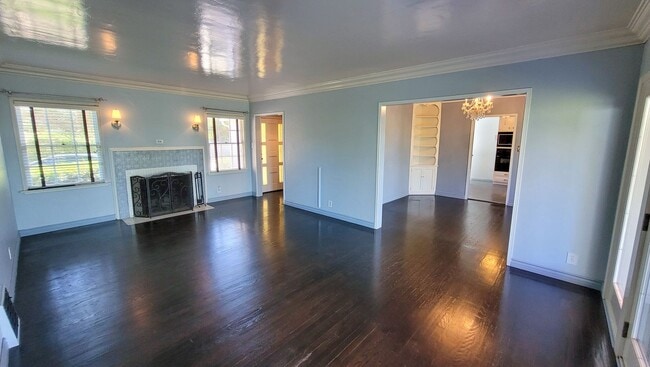 Building Photo - Gorgeous 3 Bed 2 Bath House In Whittier Co...