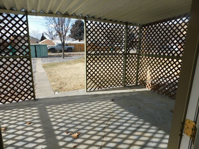 Building Photo - Spacious Home in Palisade