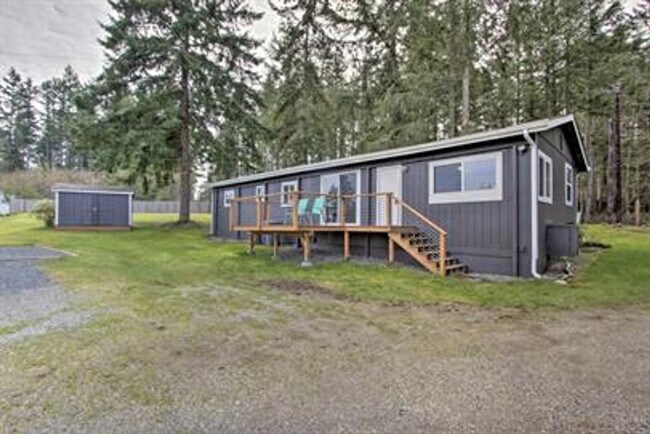 Primary Photo - 8413-8417 Penny Lane