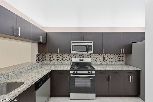 Building Photo - 1231 Commonwealth Cir