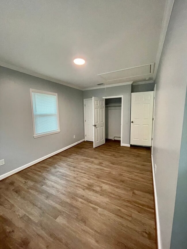 Building Photo - For Rent – Beautifully Renovated 3 Bedroom, 2 Bathroom Home