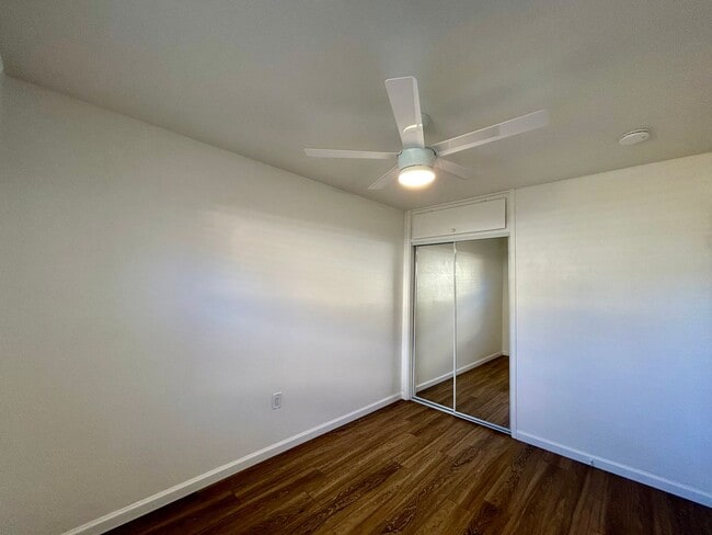 Building Photo - 2 bed 1 Bath with Garage in The Heart of Clairemont!
