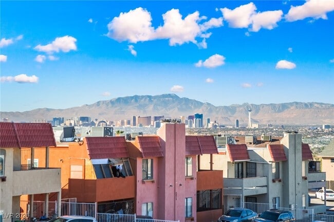 Building Photo - 6982 Hopkins Dr