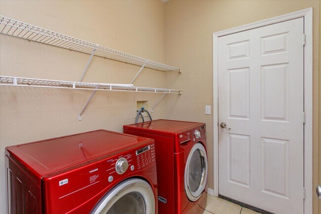Building Photo - High Ceilings, Gourmet Kitchen, and a Playground – Where Life's Little Pleasures Meet!