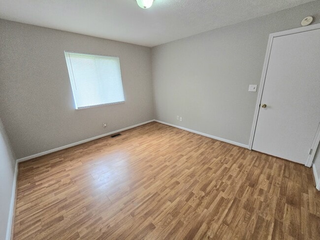 Building Photo - 5153 La Fleur Way