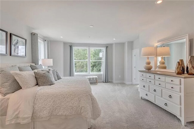 Building Photo - 658 Noush Ct