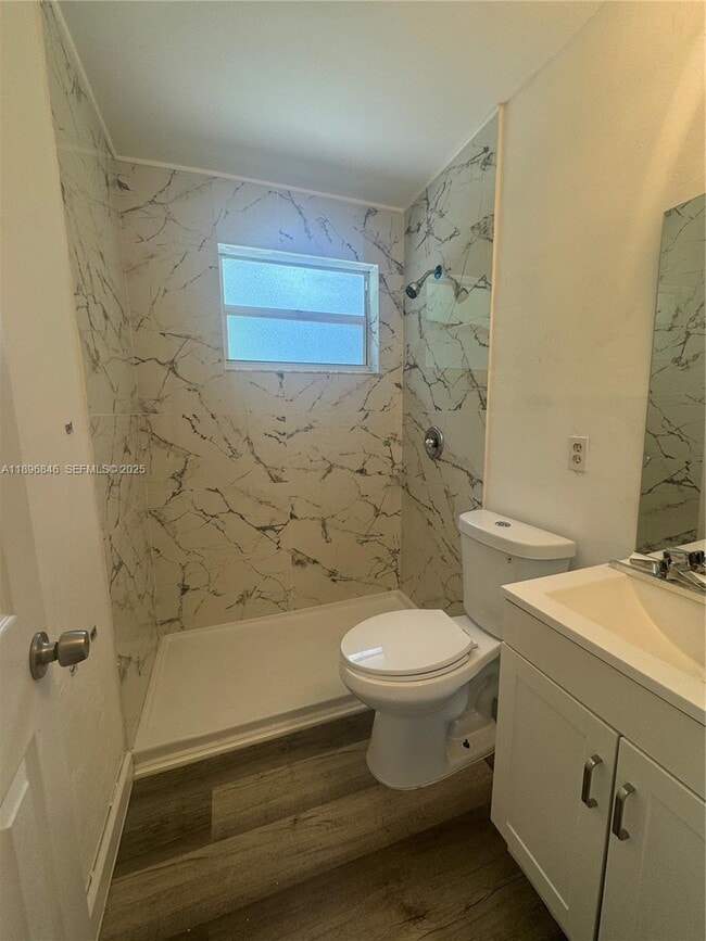 Building Photo - 6871 SW 18th Ct