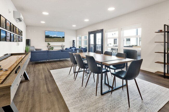 Building Photo - Luxurious Studios with Rooftop Deck and Secured Entry!