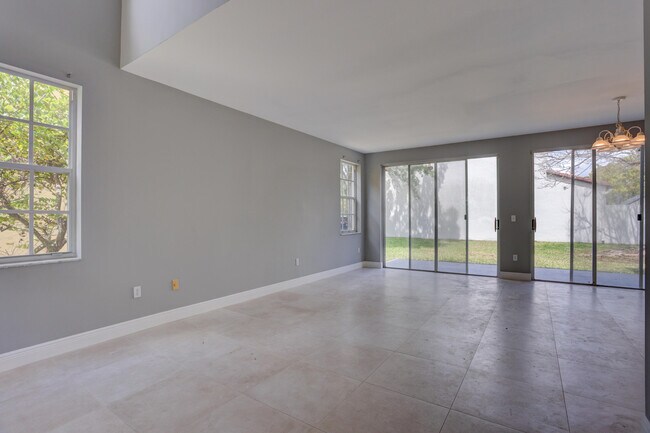 Building Photo - 15895 NW 5th St