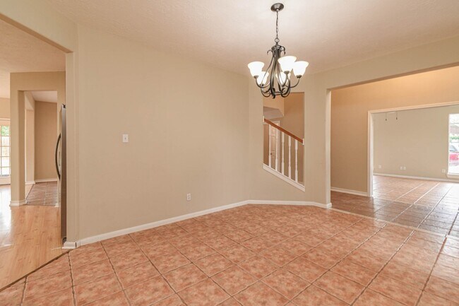 Building Photo - 8806 Edenbridge St