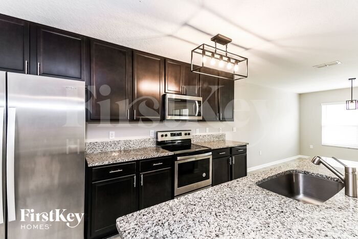 Building Photo - 12324 Cherry Bluff Dr