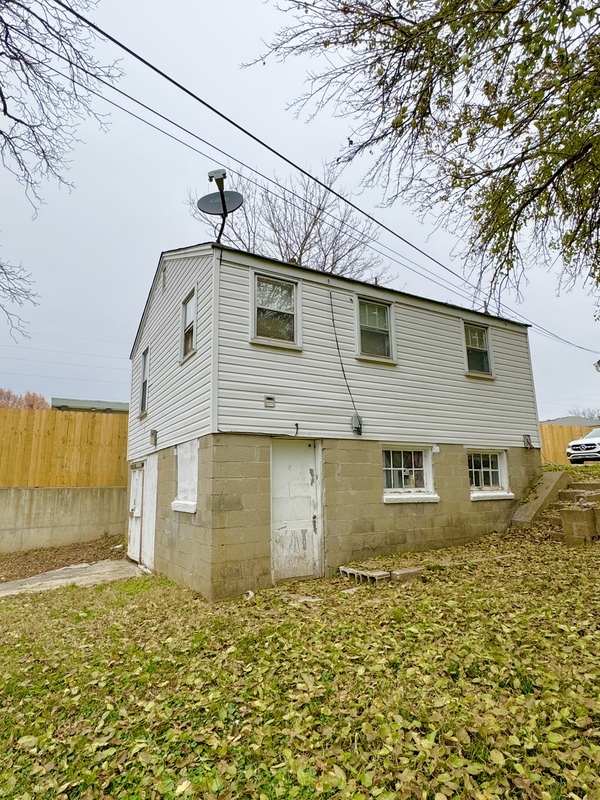 Building Photo - 316 S Osage St