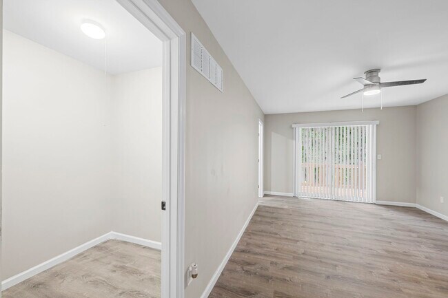 Building Photo - 3620 Cinnamon Tree Ln