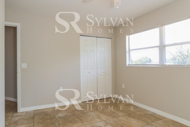 Building Photo - Come view this charming home