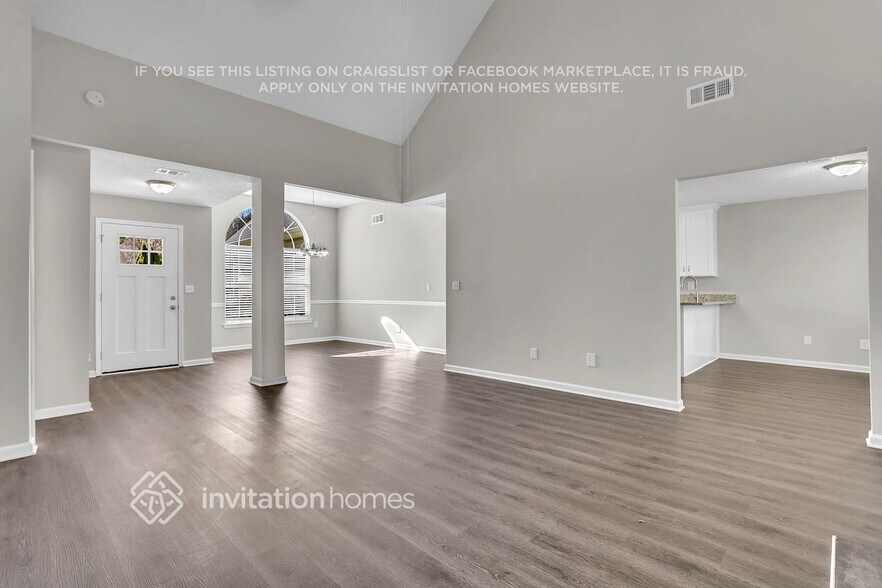 Building Photo - 518 Vaughan Valley View