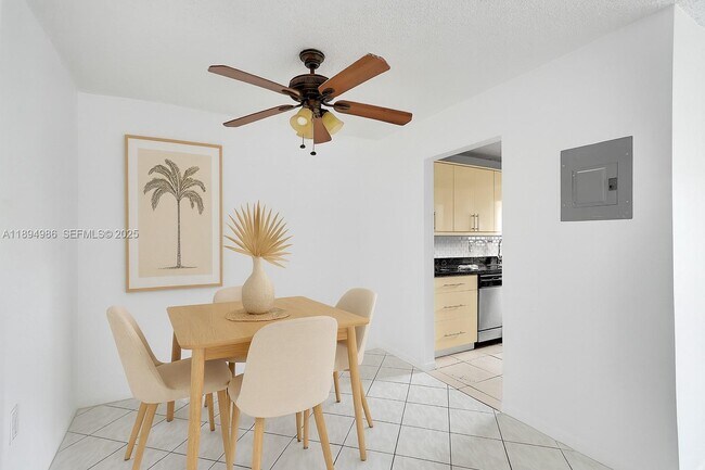 Building Photo - 7150 Indian Creek Dr