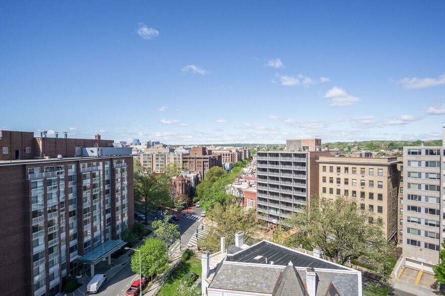 Building Photo - 1301 20th St NW