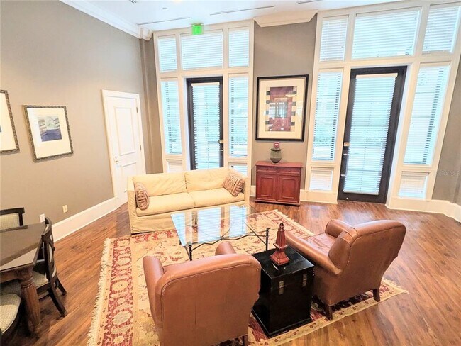 Building Photo - 750 N Tamiami Trl