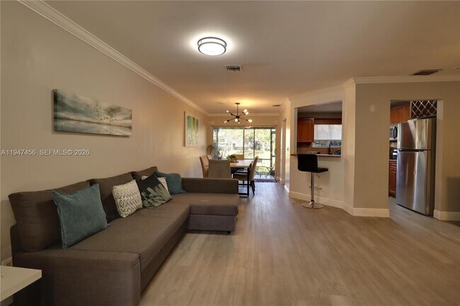 Building Photo - 2149 Discovery Cir W