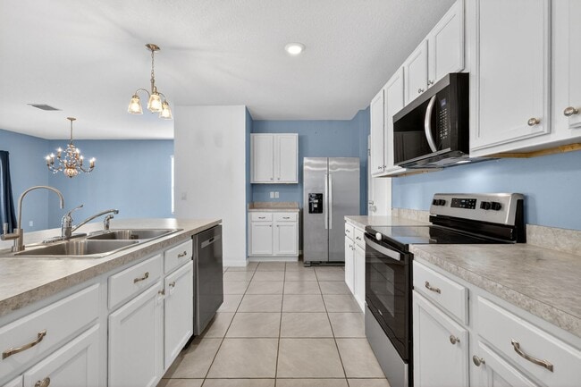 Building Photo - 3039 Tansy St
