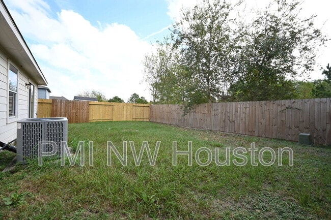 Building Photo - 12518 Sterlingstone Dr