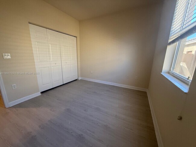 Building Photo - 17103 SW 96th St