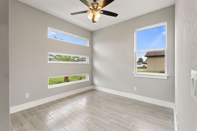 Building Photo - 186 Sweet Pea Ct