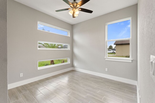 Building Photo - Deposit-Free! Modern, energy efficient hom...