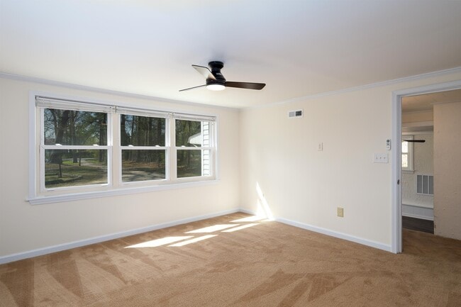 Building Photo - 1190 Blue Creek Rd