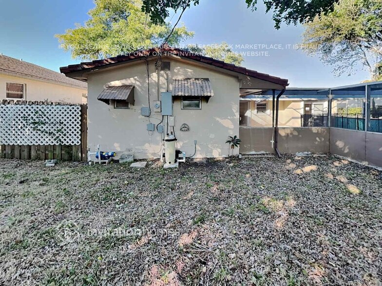 Building Photo - 1307 N 46th Ave