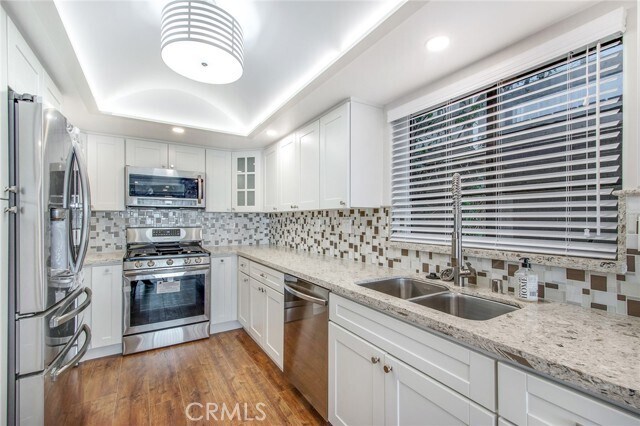 Building Photo - 925 Quivera St