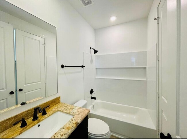 Building Photo - 3233 Real St