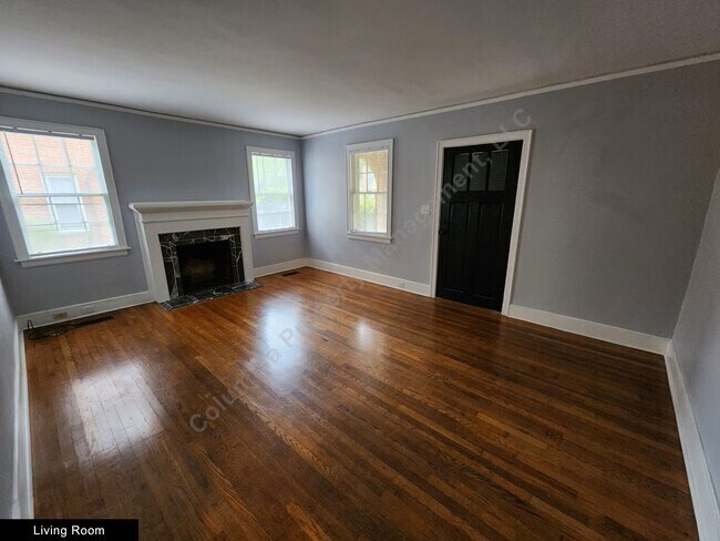 Building Photo - 314 S Woodrow St