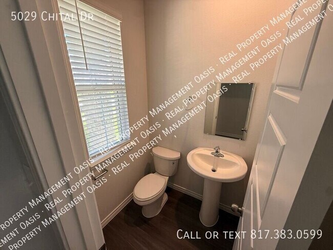 Building Photo - 5029 Chital Dr