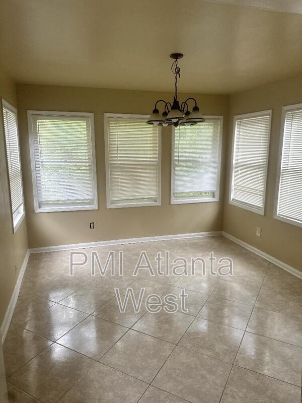 Building Photo - 843 Garden Walk Blvd