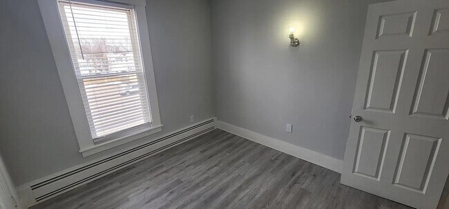 Building Photo - 97 Taylor St