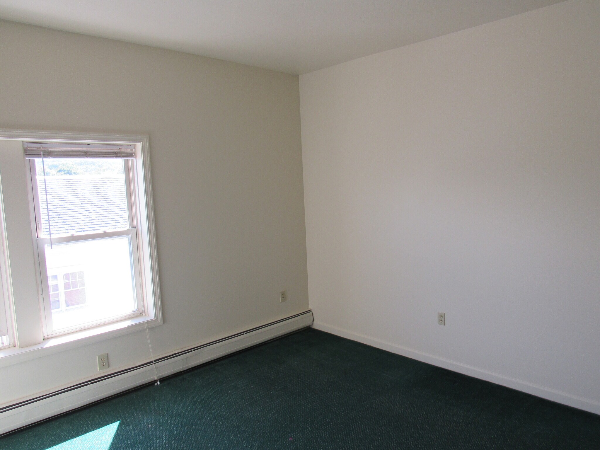 bedroom 3 - 135 Main St