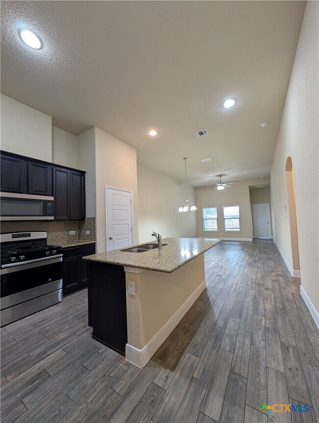 Building Photo - 1227 FM306